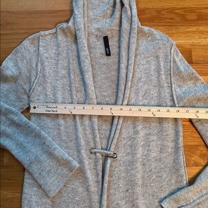 Elan Cardigan/ size Small/ w/ big pin closures